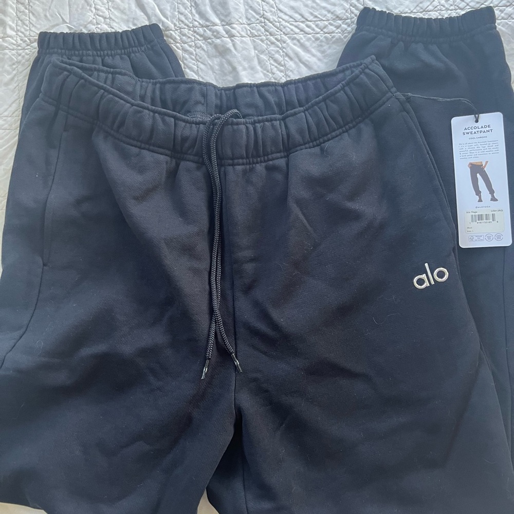 Alo Yoga Accolade Sweatpants